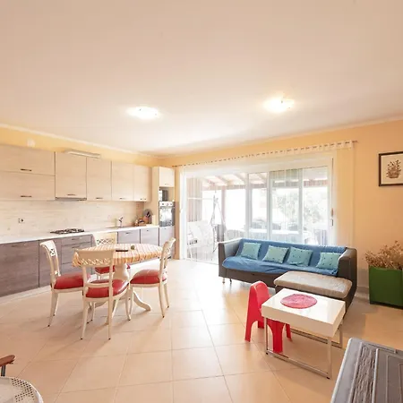 Near Stunning Beaches Feriehus Mandre